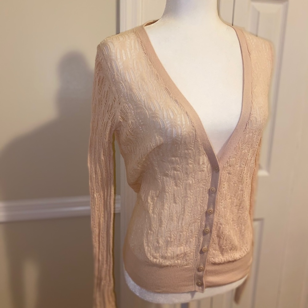 Moda International tan sweater women’s medium